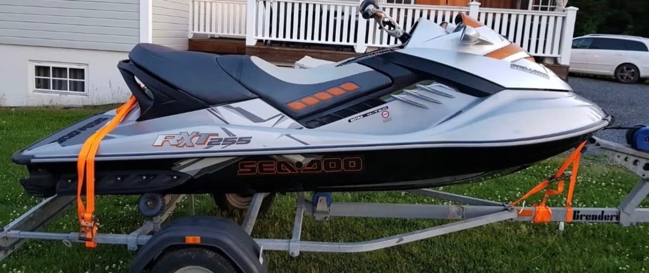 SeaDoo RXT 255, sidevisning